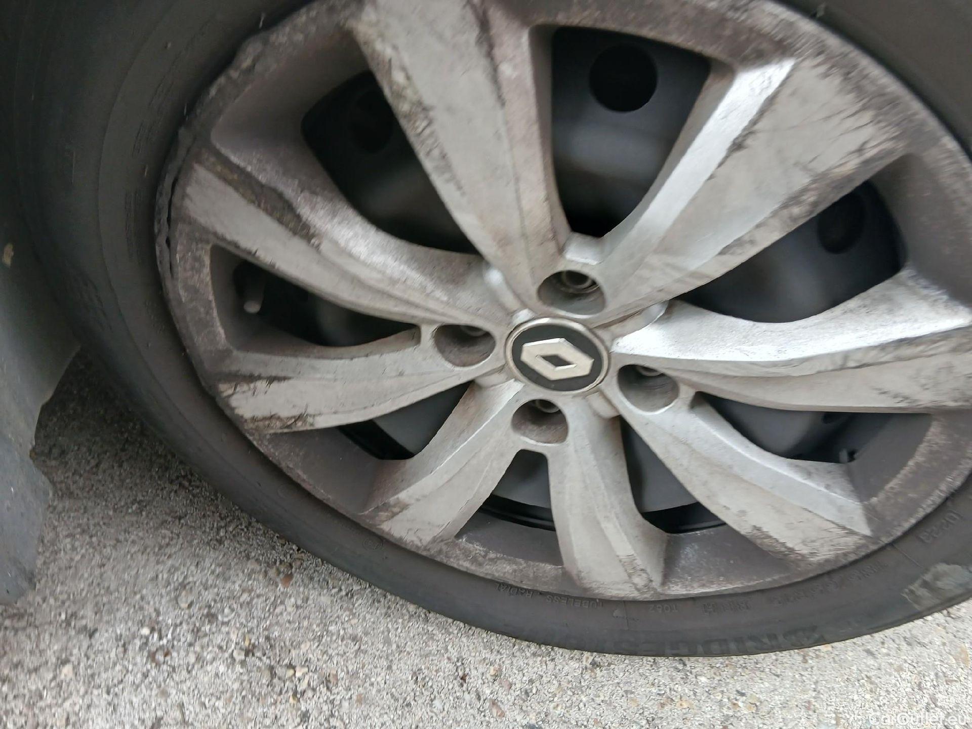  Renault  Clio RENAULT  / 2019 / 5P / berlina con portón Business TCe 74 kW (100CV) GLP #12