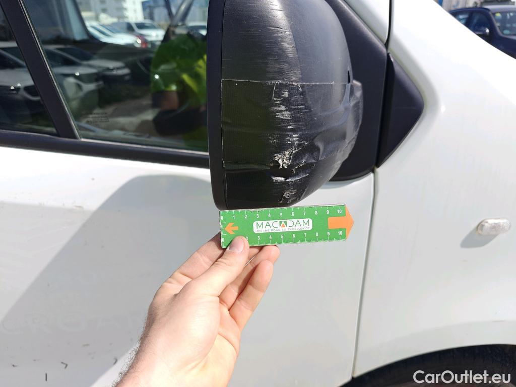  Renault  Trafic RENAULT  / 2019 / 4P / furgón Furgón 27 L1H1 Energy BluedCi 88 kW #89