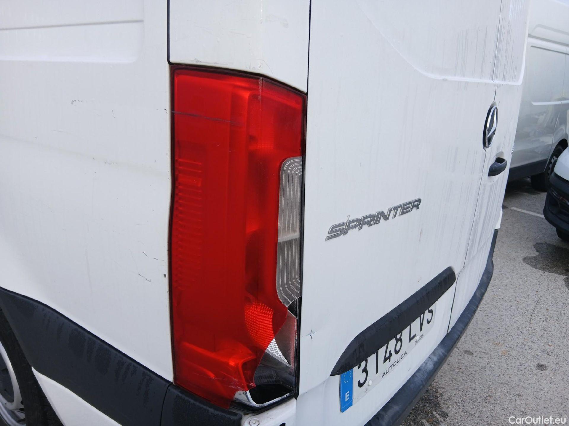  Mercedes  Sprinter MERCEDES-BENZ  / 2018 / 4P / furgón 314 CDI MEDIO 3.5T T. ALTO #36