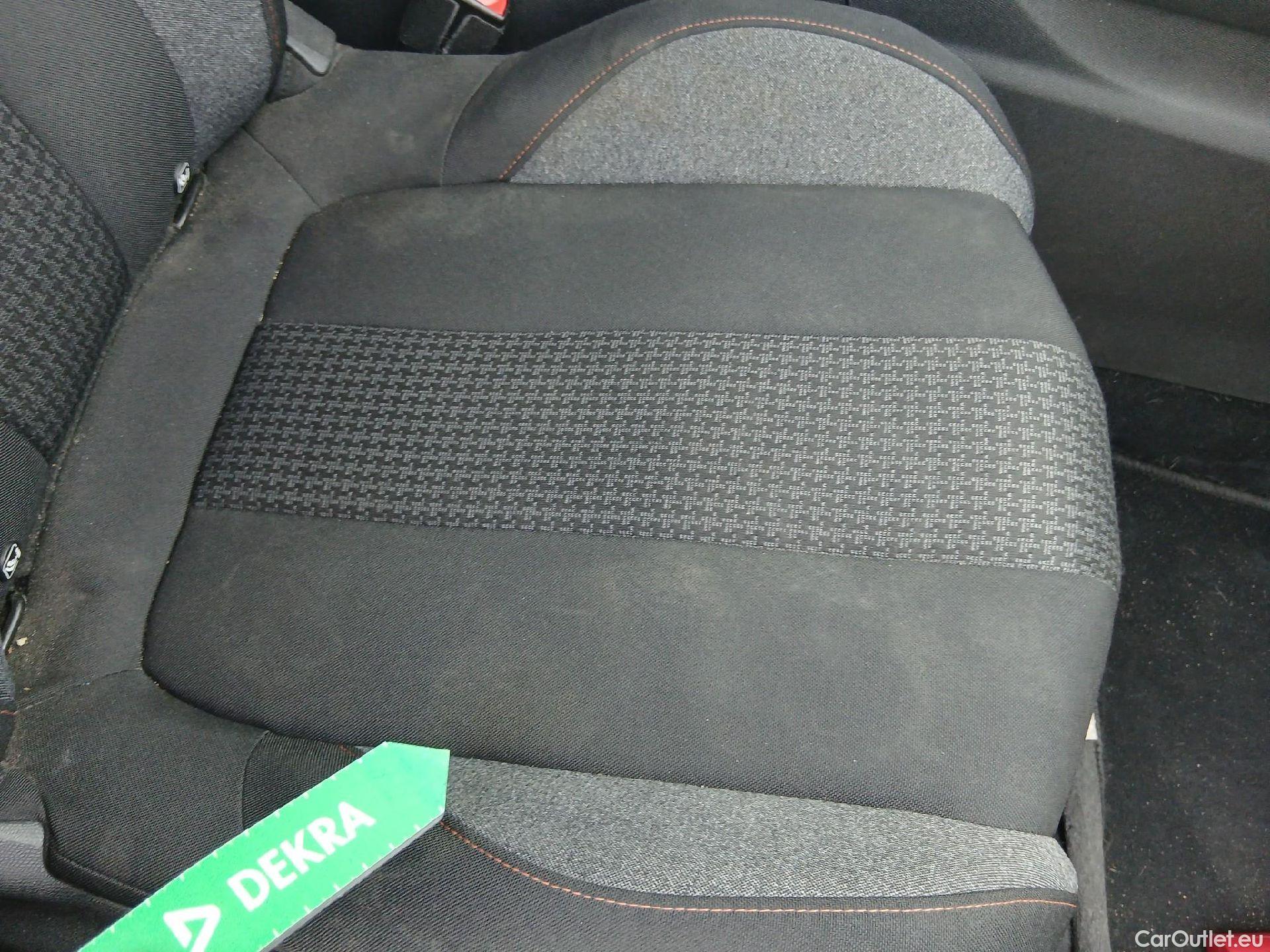  Peugeot  3008 PEUGEOT  / 2020 / 5P / todoterreno 1.5 BlueHDi 96kW (130CV) S&S Active Pack (AC4) #20