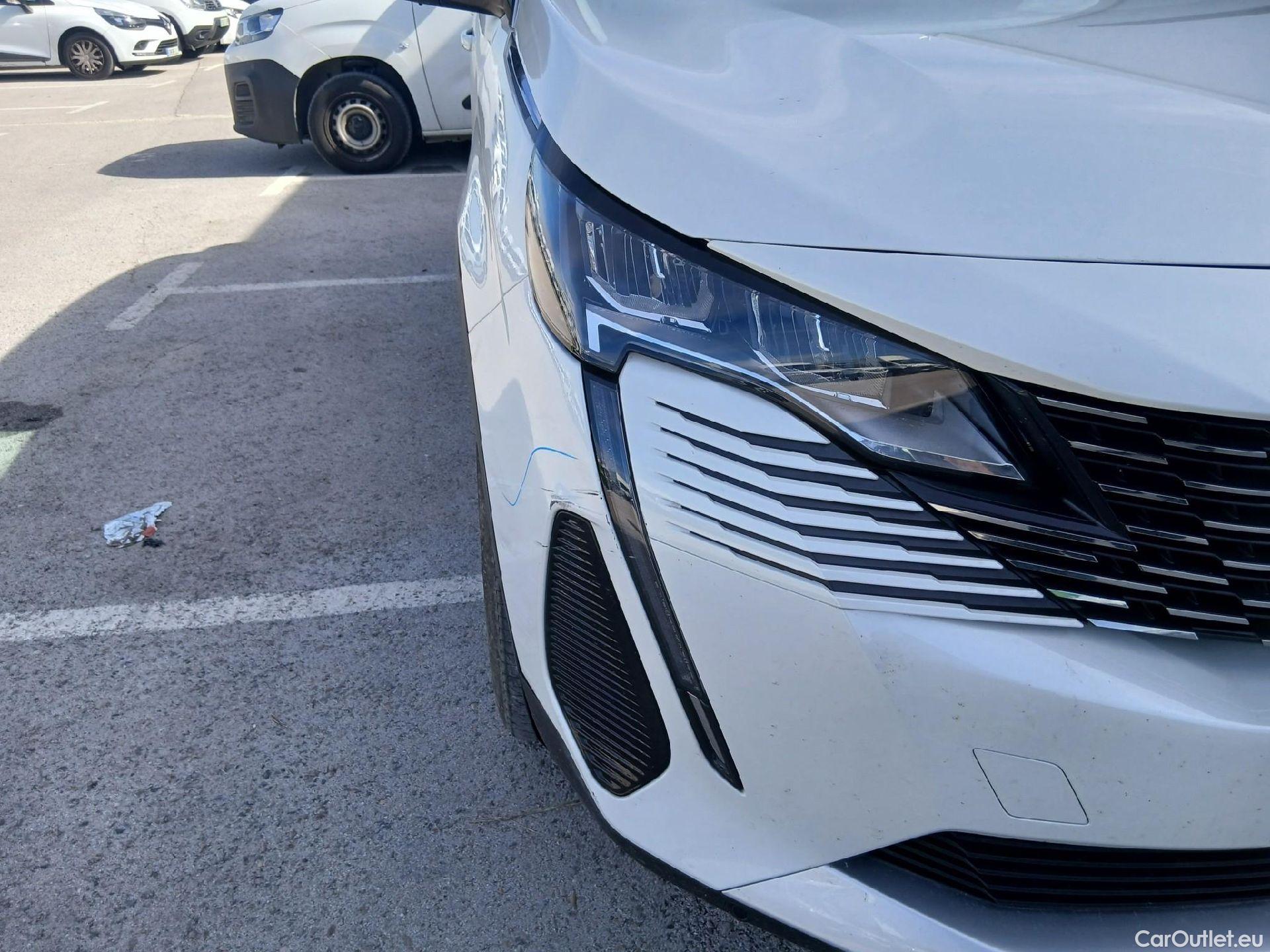  Peugeot  3008 PEUGEOT  / 2020 / 5P / todoterreno 1.5 BlueHDi 96kW (130CV) S&S Active Pack (AC4) #8