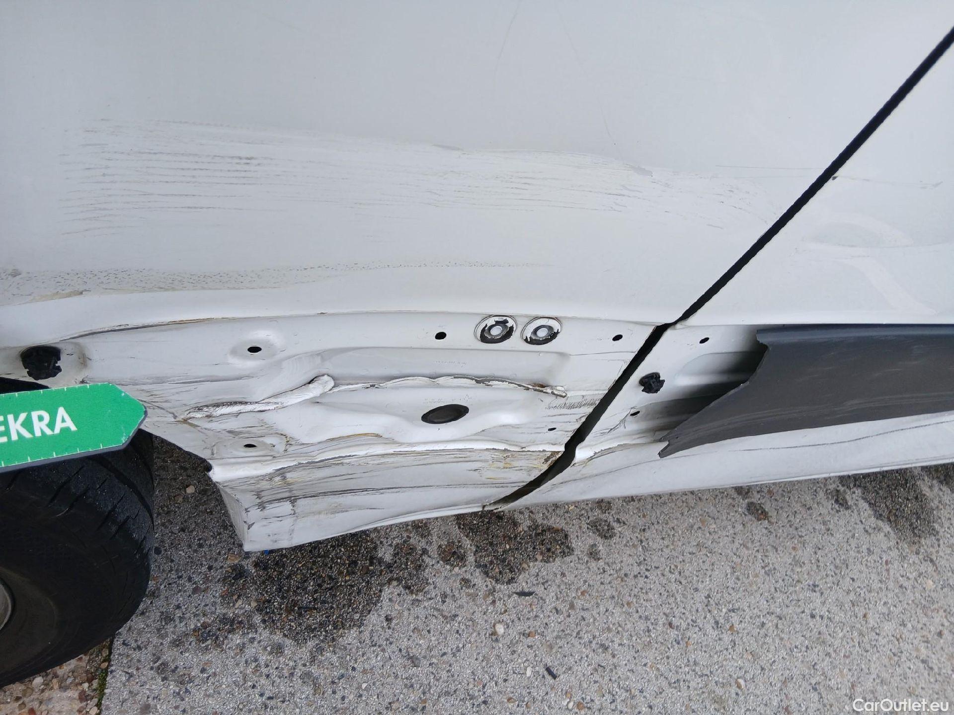  Mercedes  Sprinter MERCEDES-BENZ  / 2018 / 4P / furgón 314 CDI MEDIO 3.5T T. ALTO #61