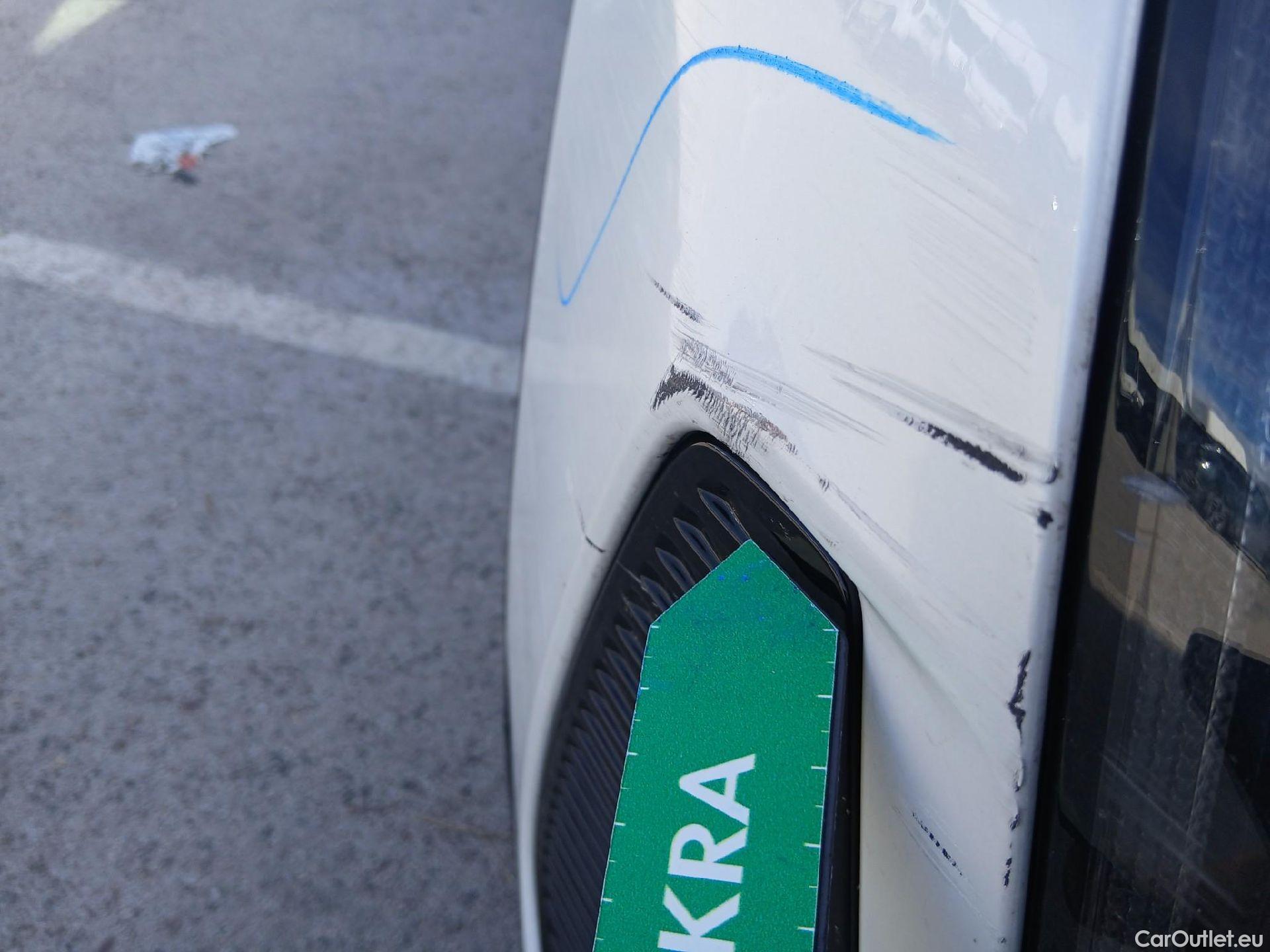  Peugeot  3008 PEUGEOT  / 2020 / 5P / todoterreno 1.5 BlueHDi 96kW (130CV) S&S Active Pack (AC4) #5