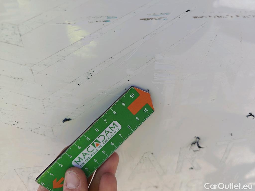  Renault  Trafic RENAULT  / 2019 / 4P / furgón Furgón 27 L1H1 Energy BluedCi 88 kW #41