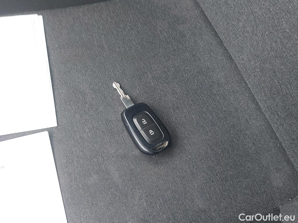  Land Rover  Discovery DACIA Duster / 2018 / 5P / furgón derivado de turismo Essential TCE 74kW(100CV) ECO-G 4X2 (furgón) #1