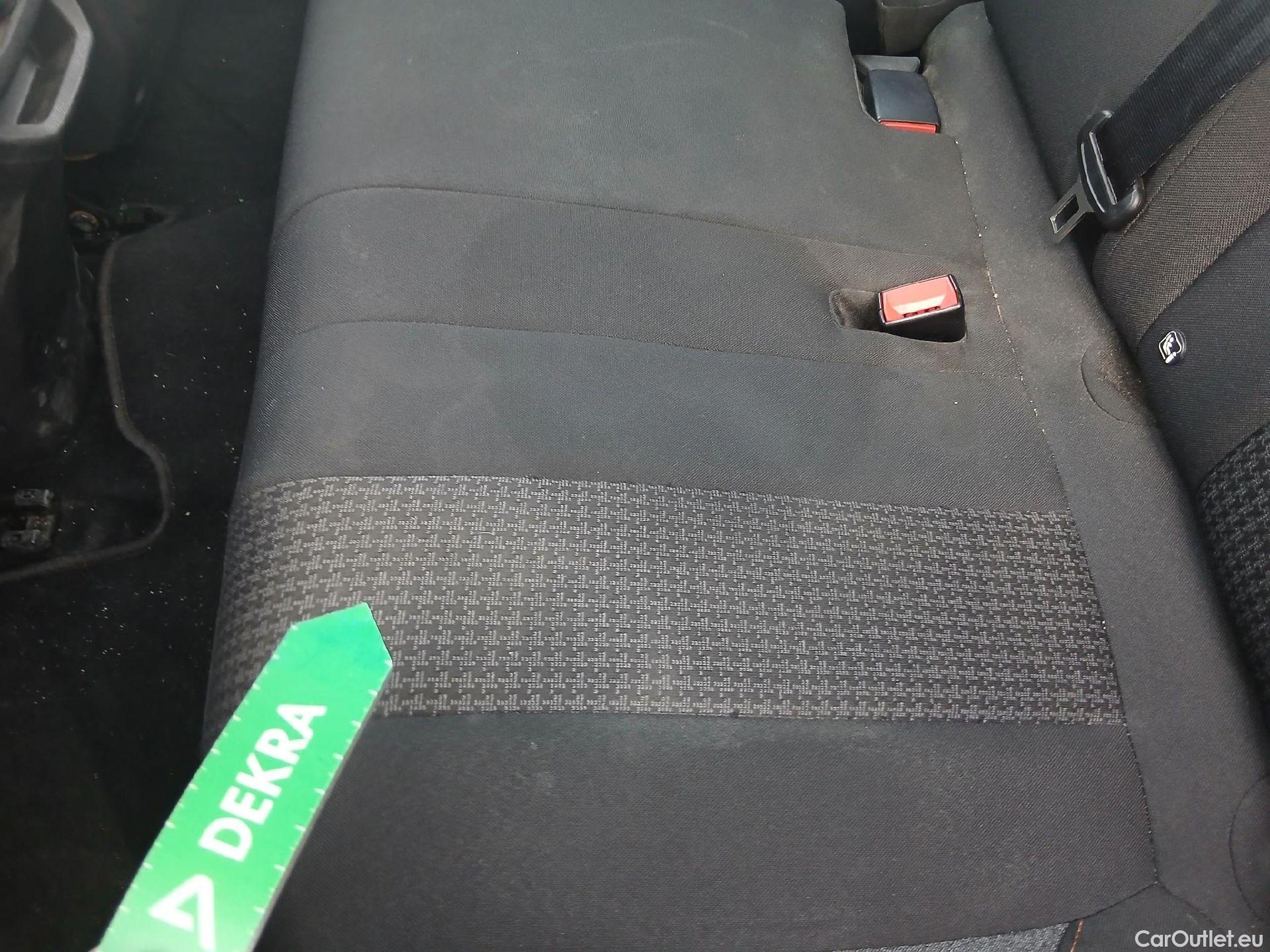  Peugeot  3008 PEUGEOT  / 2020 / 5P / todoterreno 1.5 BlueHDi 96kW (130CV) S&S Active Pack (AC4) #22