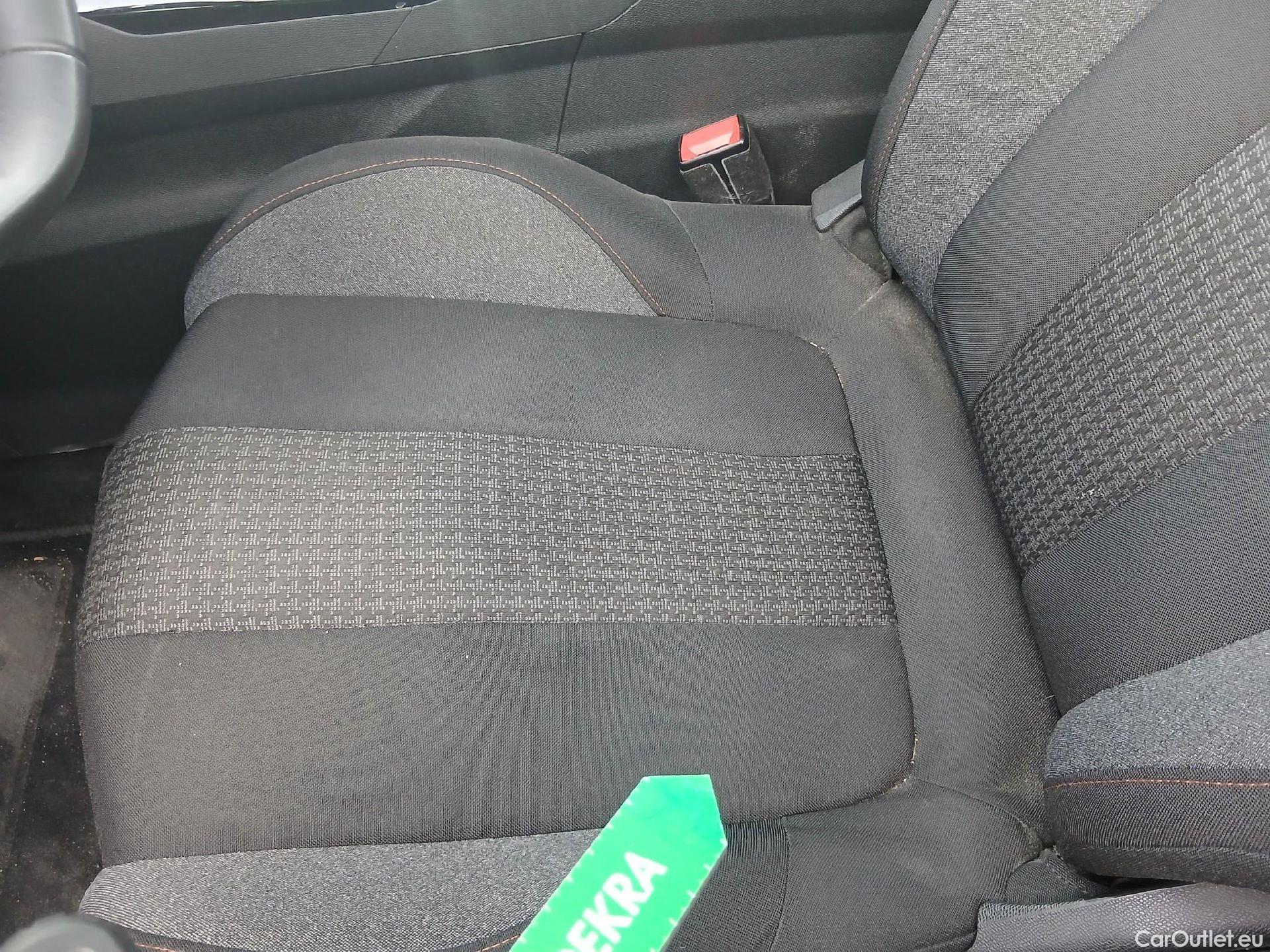  Peugeot  3008 PEUGEOT  / 2020 / 5P / todoterreno 1.5 BlueHDi 96kW (130CV) S&S Active Pack (AC4) #23