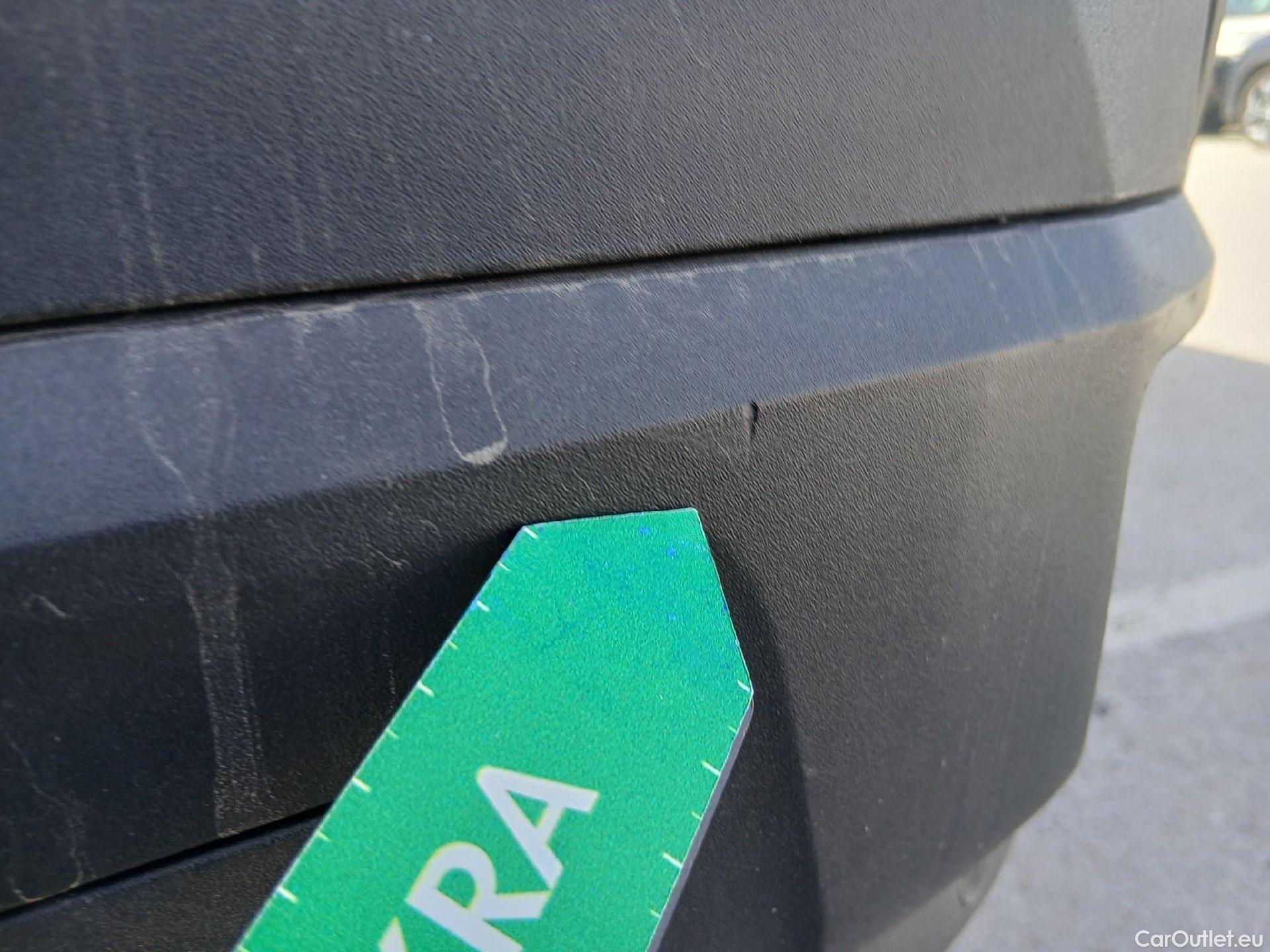  Peugeot  3008 PEUGEOT  / 2020 / 5P / todoterreno 1.5 BlueHDi 96kW (130CV) S&S Active Pack (AC4) #32