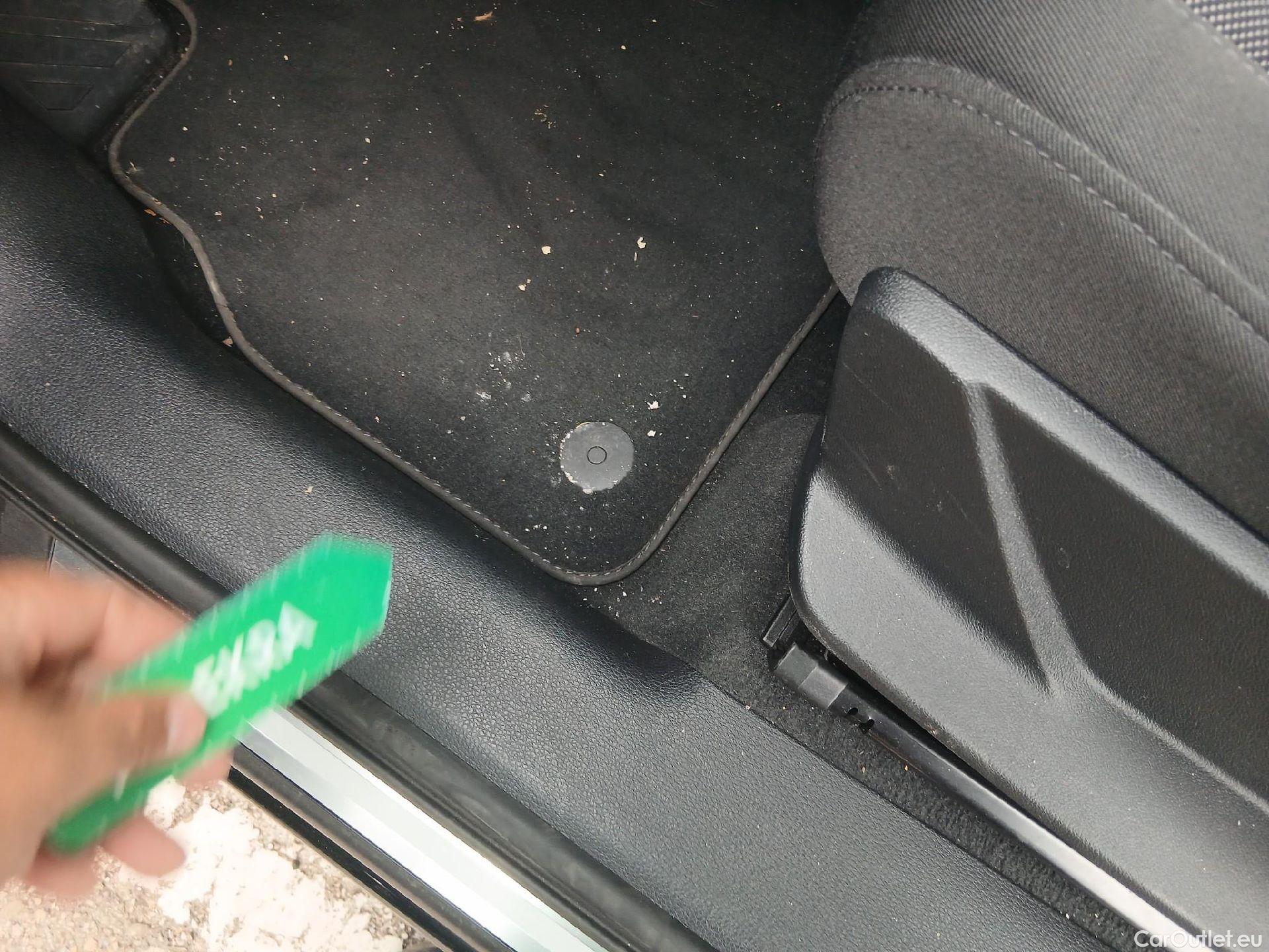  Audi  Q3 AUDI  / 2018 / 5P / todoterreno Advanced 35 TDI 110kW (150CV) #2