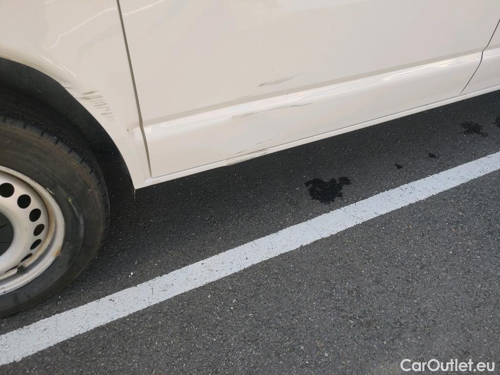  Land Rover  Discovery VOLKSWAGEN Transporter / 2020 / 4P / furgón Furgón Corto TN 2.0 TDI 81kW (110CV) #3