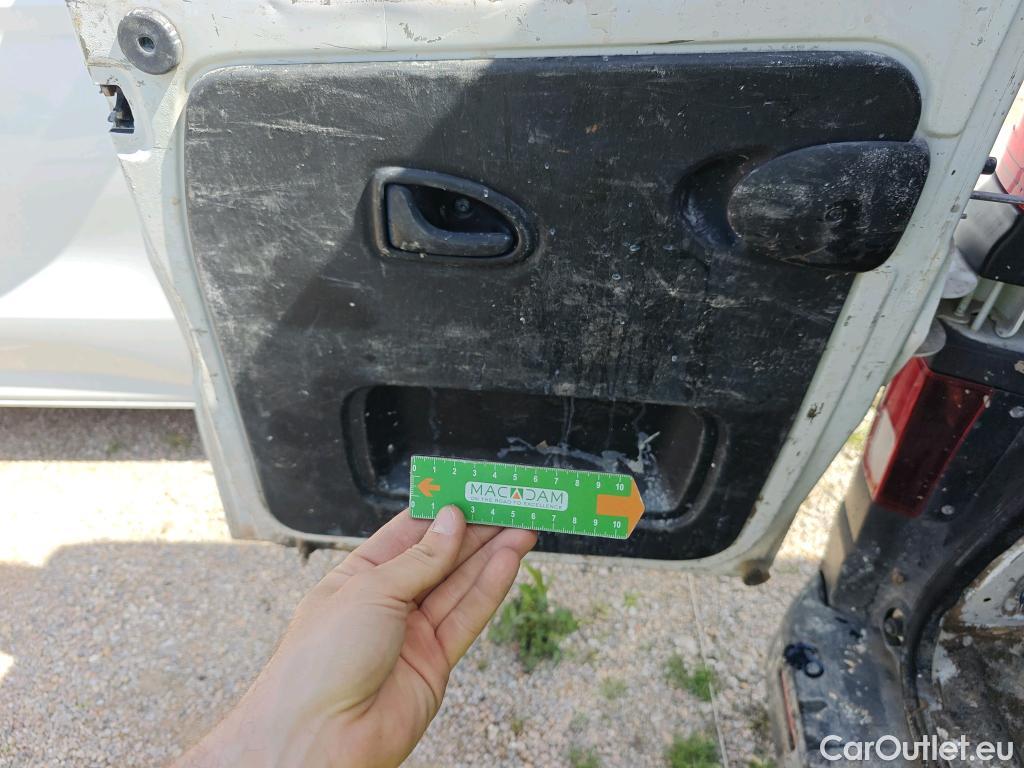  Renault  Trafic RENAULT  / 2019 / 4P / furgón Furgón 27 L1H1 Energy BluedCi 88 kW #79