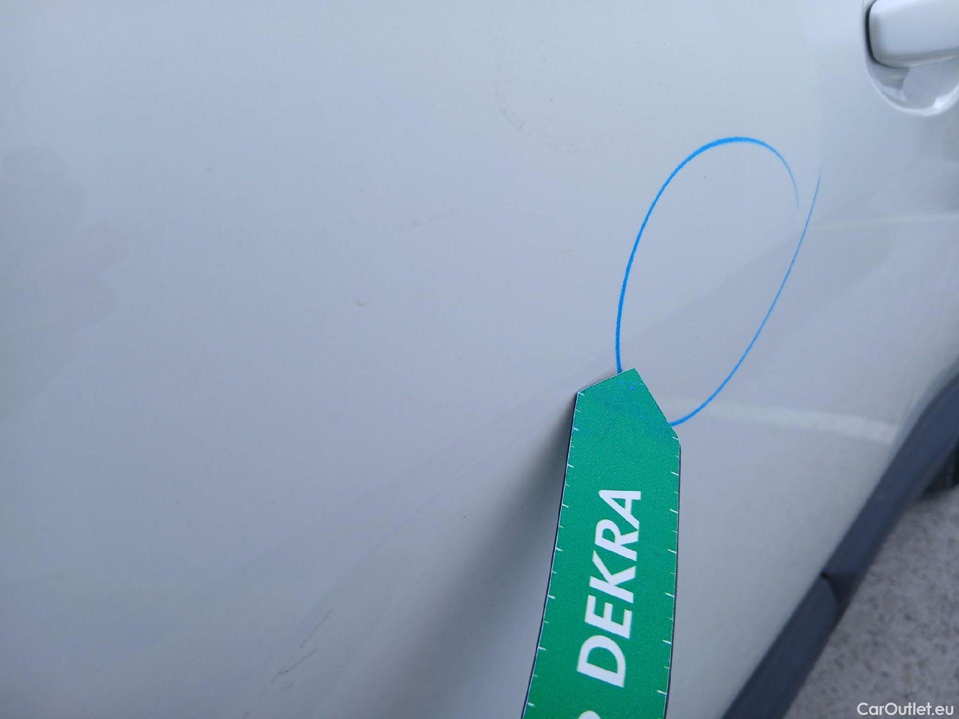  Peugeot  3008 PEUGEOT  / 2020 / 5P / todoterreno 1.5 BlueHDi 96kW (130CV) S&S Active Pack (AC4) #17