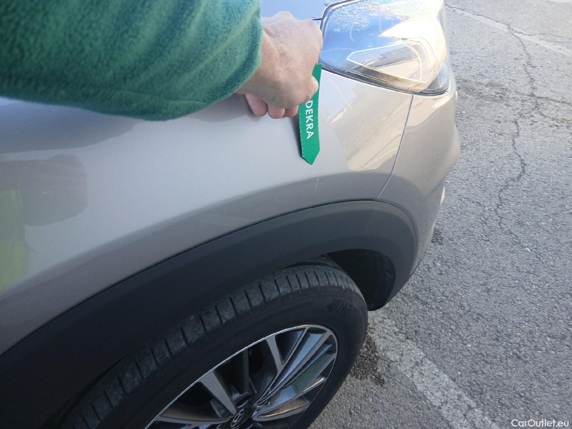  Hyundai  Tucson HYUNDAI  / 2018 / 5P / todoterreno 1.6 CRDi 85kW (116CV) Tecno 4x2 #9