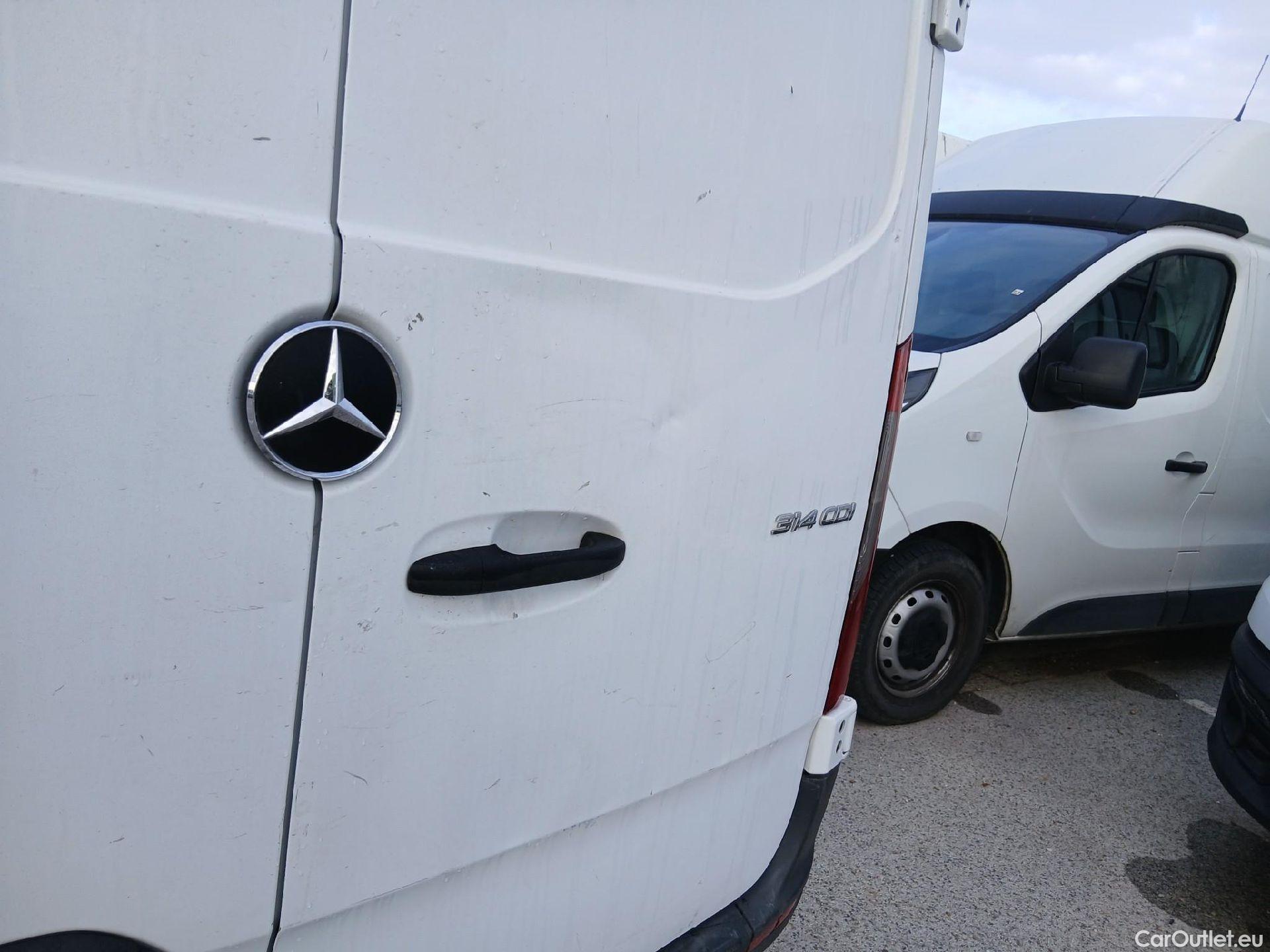  Mercedes  Sprinter MERCEDES-BENZ  / 2018 / 4P / furgón 314 CDI MEDIO 3.5T T. ALTO #48