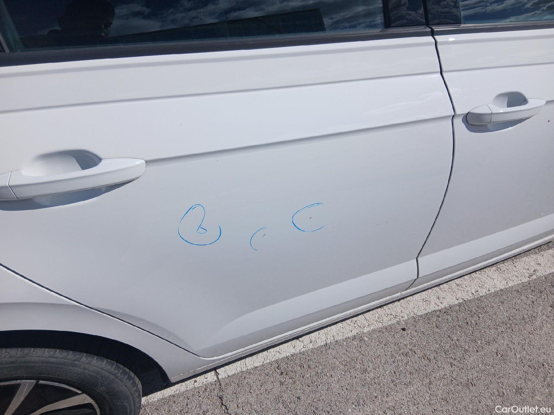  Volkswagen  Polo VOLKSWAGEN  / 2021 / 5P / berlina con portón Life 1.0 TSI 70kW (95CV) #28