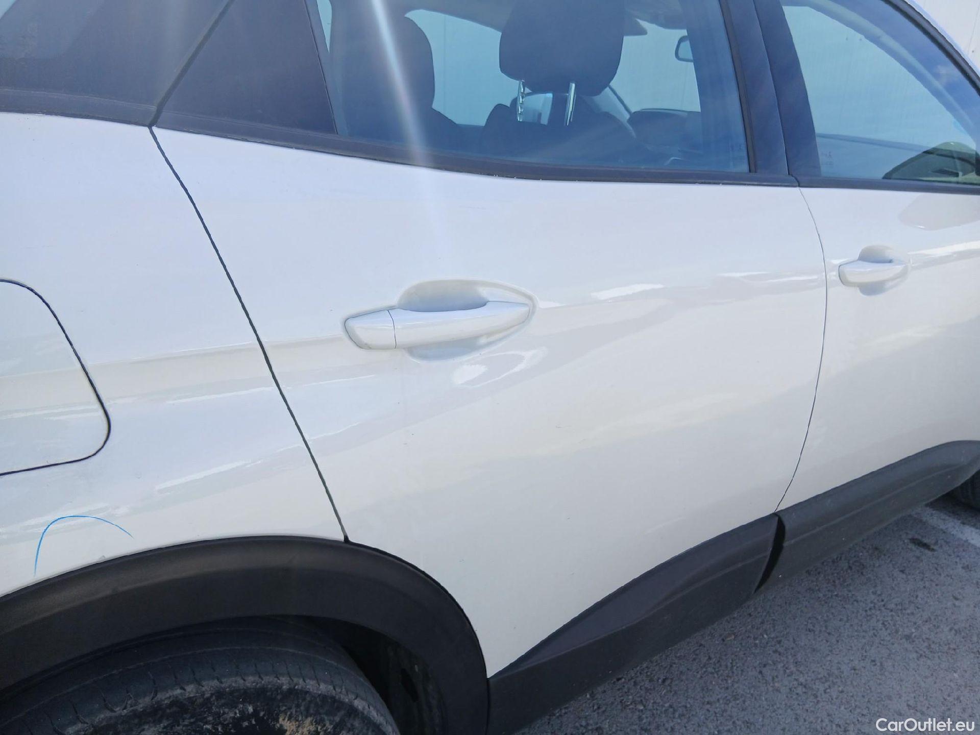  Peugeot  3008 PEUGEOT  / 2020 / 5P / todoterreno 1.5 BlueHDi 96kW (130CV) S&S Active Pack (AC4) #39