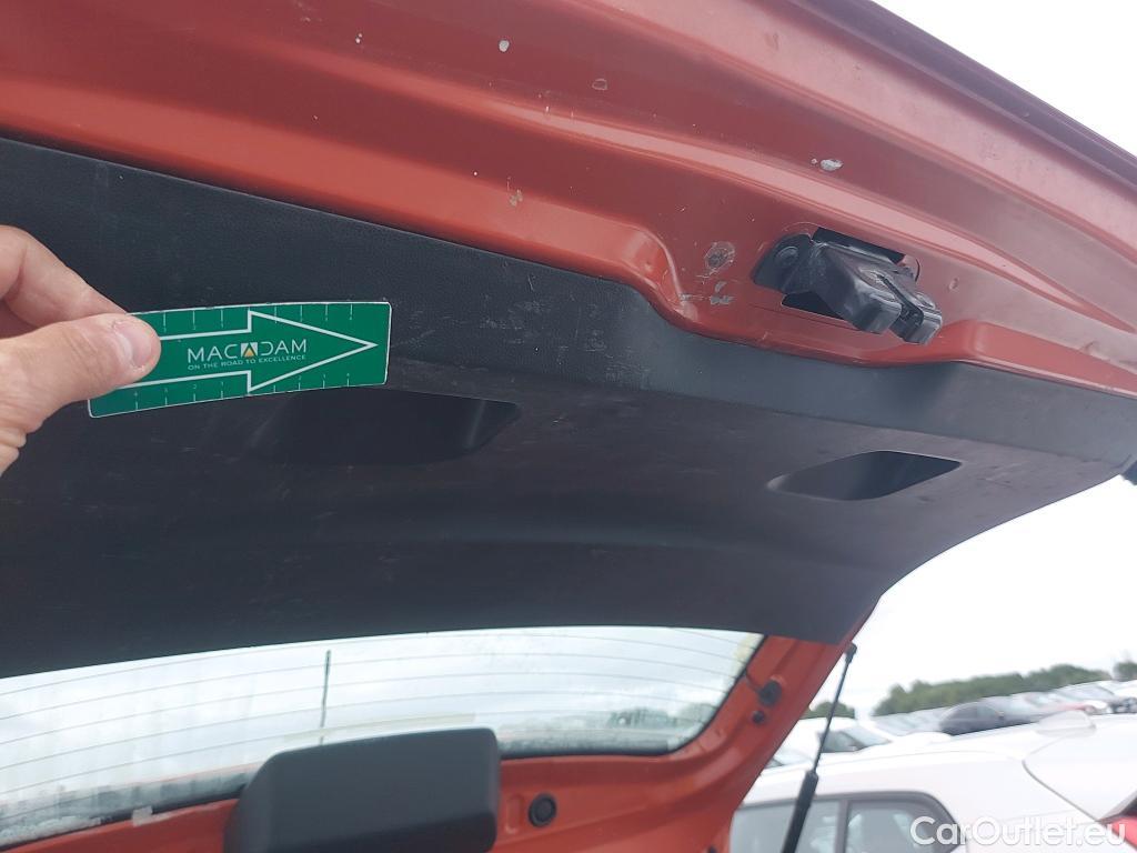  Land Rover  Discovery DACIA Duster / 2018 / 5P / furgón derivado de turismo Essential TCE 74kW(100CV) ECO-G 4X2 (furgón) #26