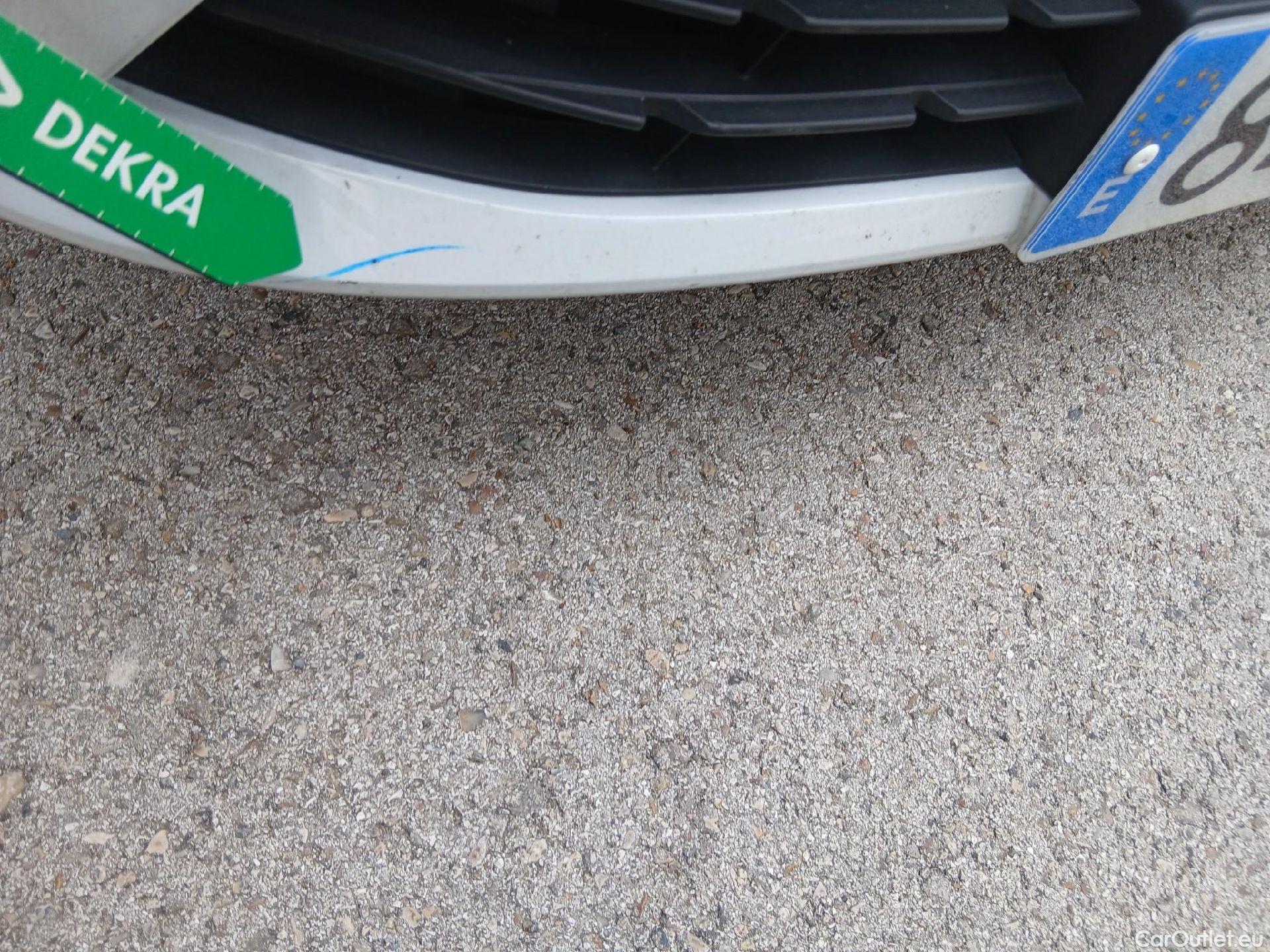  Renault  Clio RENAULT  / 2019 / 5P / berlina con portón Business TCe 74 kW (100CV) GLP #14