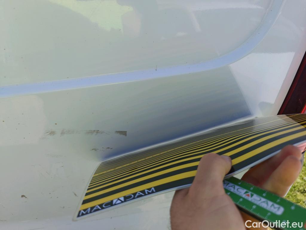  Renault  Trafic RENAULT  / 2019 / 4P / furgón Furgón 27 L1H1 Energy BluedCi 88 kW #27