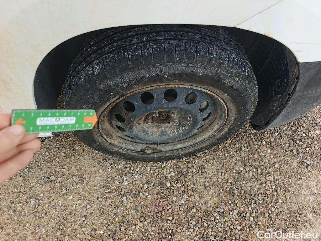  Opel  Combo OPEL  Life / 2018 / 4P / combi 1.5 TD 75kW Business Edition L1 N1 #47