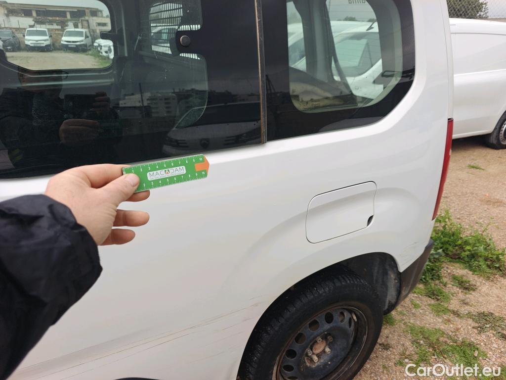  Opel  Combo OPEL  Life / 2018 / 4P / combi 1.5 TD 75kW Business Edition L1 N1 #4