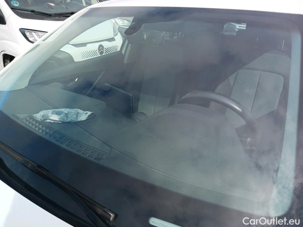  Audi  Q2 AUDI  / 2016 / 5P / todoterreno Design 30 TFSI 85kW (116CV) (AC) #11