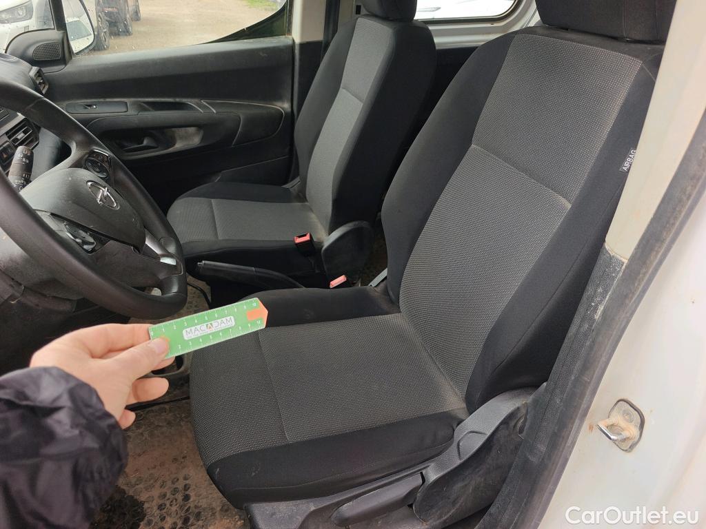  Opel  Combo OPEL  Life / 2018 / 4P / combi 1.5 TD 75kW Business Edition L1 N1 #31