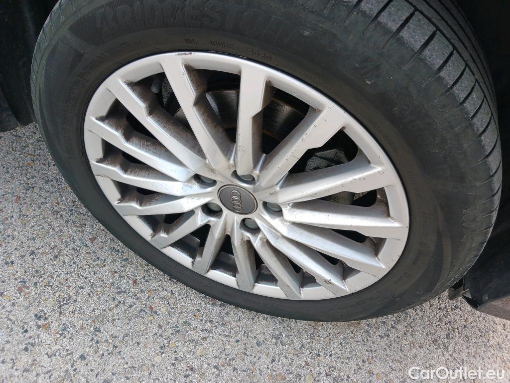  Audi  Q2 AUDI  / 2016 / 5P / todoterreno Design 30 TFSI 85kW (116CV) (AC) #9