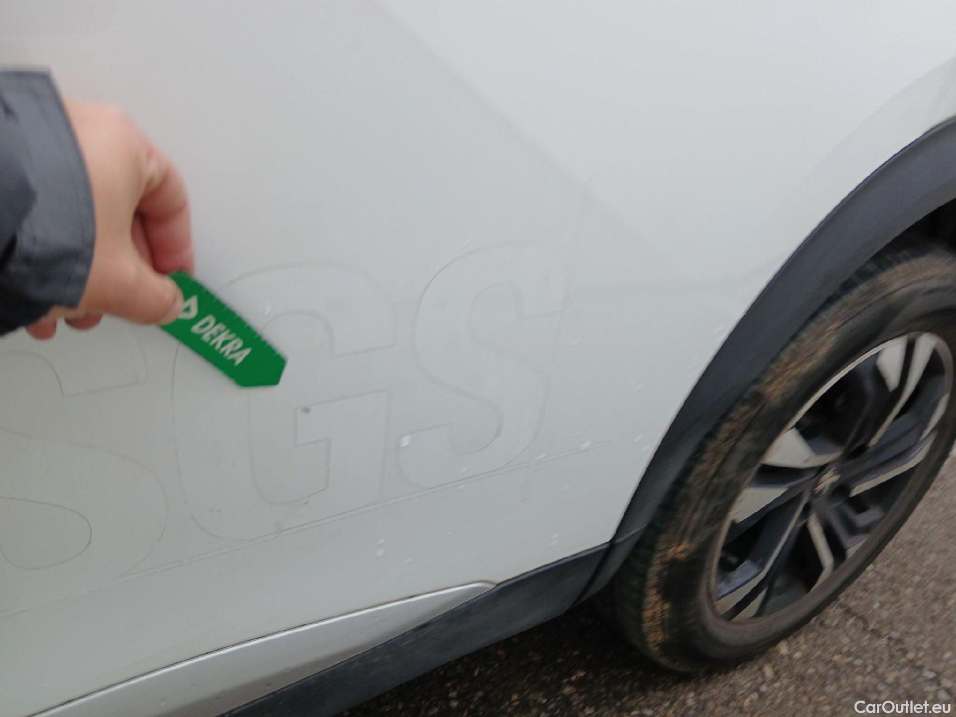  Peugeot  2008 PEUGEOT  / 2019 / 5P / todoterreno Allure BlueHDI 81kW (110CV) #14