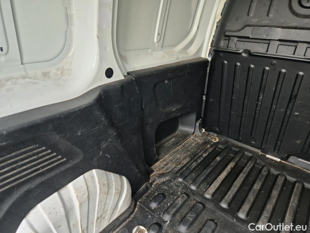  Citroen  Berlingo CITROEN  / 2018 / 3P / furgón derivado de turismo Talla M BlueHDi 100 CONTROL #38