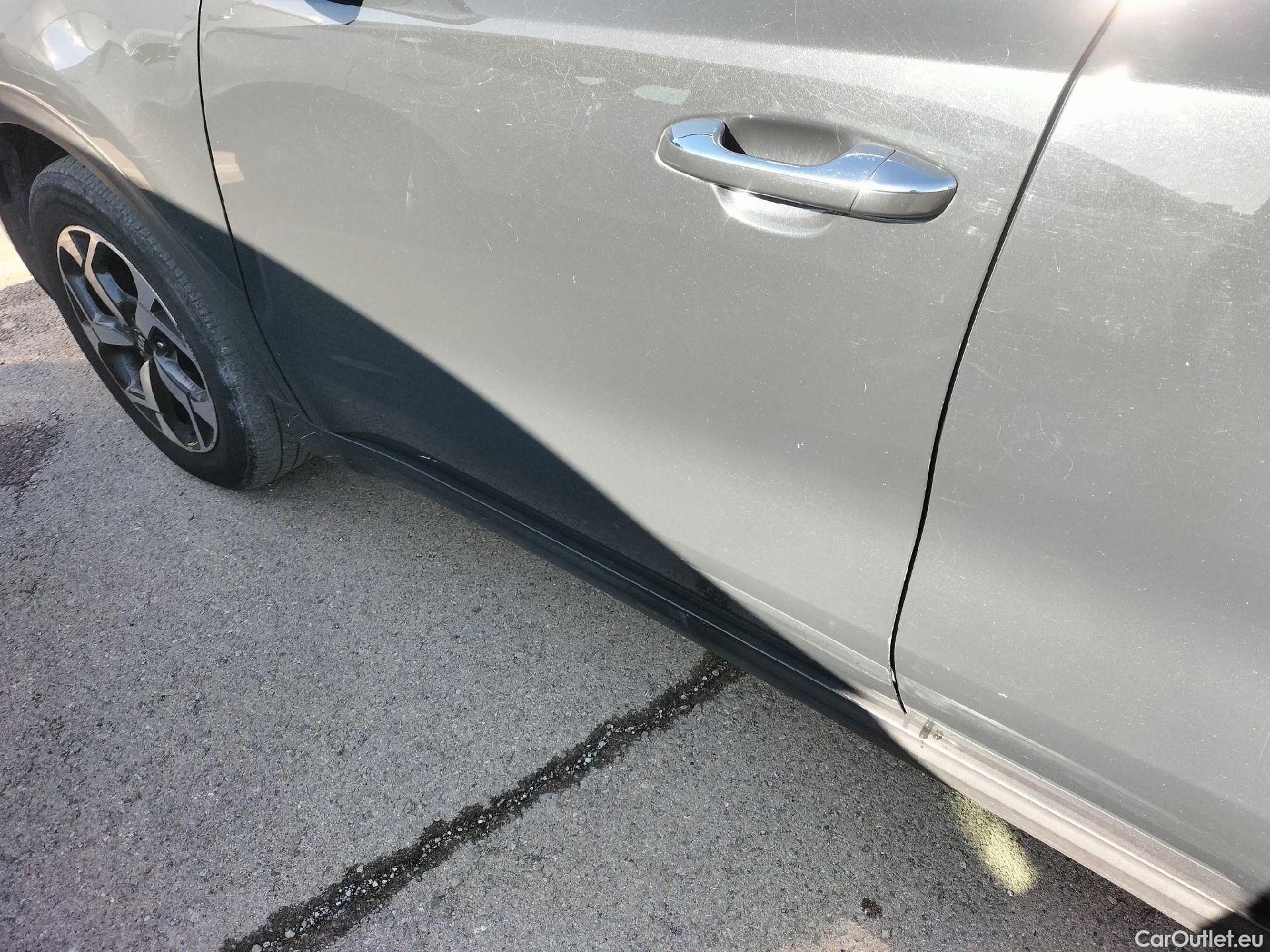  KIA  Sportage KIA  1.6MHEV Drive 100kW(136CV) 4x2(Crist Tintados) #21