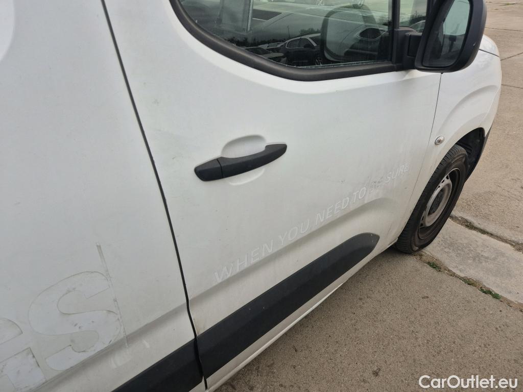  Citroen  Berlingo CITROEN  / 2018 / 3P / furgón derivado de turismo Talla M BlueHDi 100 CONTROL #25