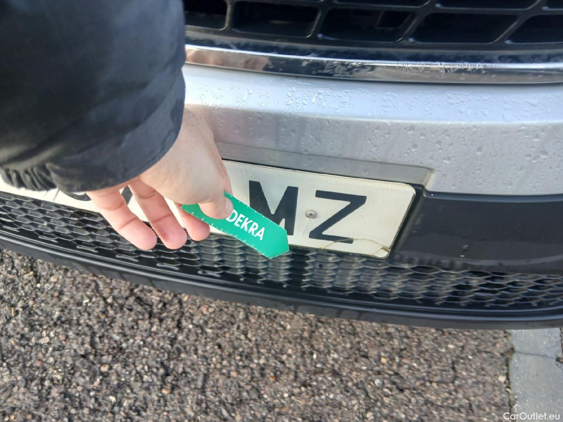  Renault  Trafic RENAULT  / 2019 / 4P / furgón Furgón 27 L1H1 Energy BluedCi 88 kW #5