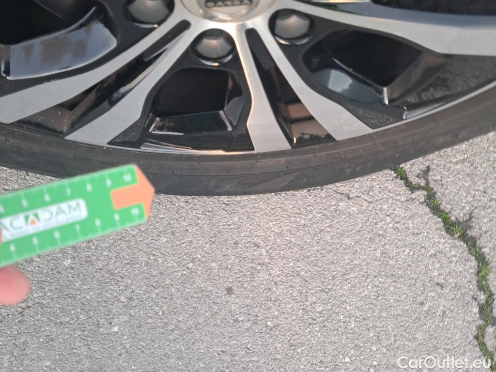  Volvo  XC60 VOLVO  / 2017 / 5P / todoterreno 2.0 T6 AWD Recharge Inscription Exp Auto #25