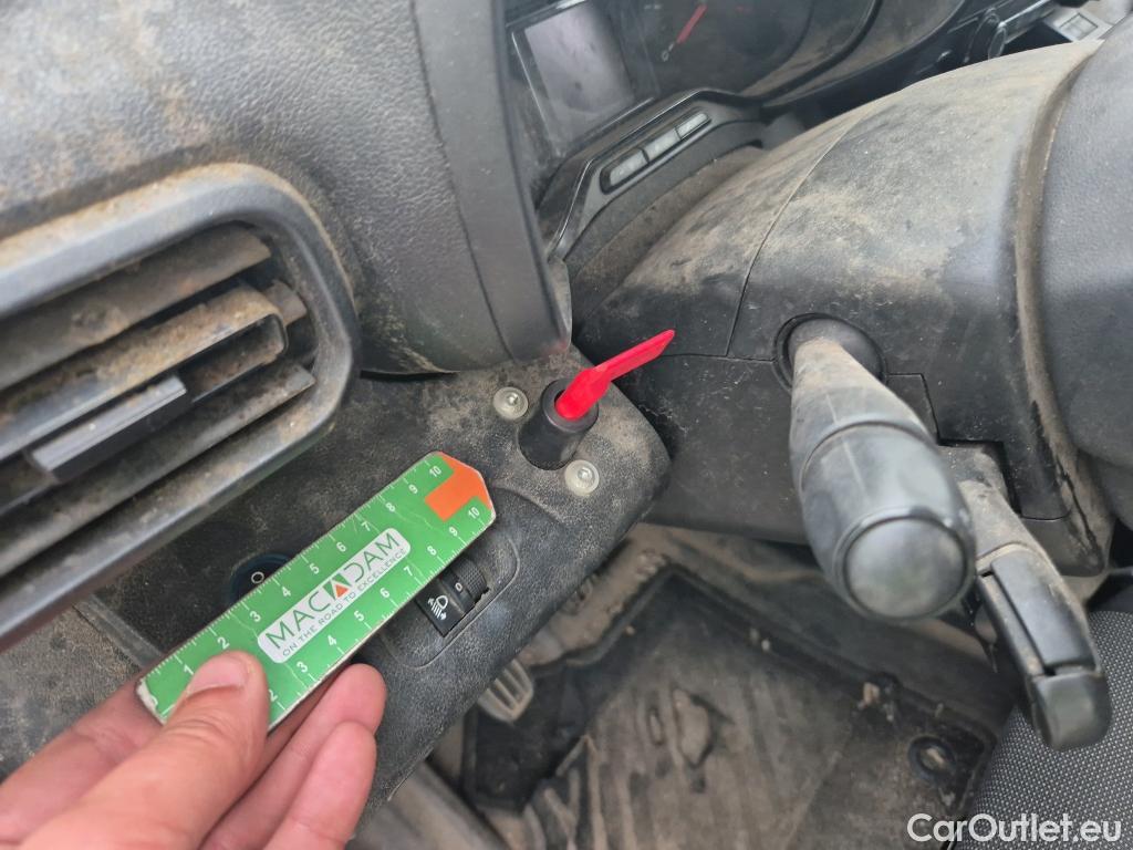  Citroen  Berlingo CITROEN  / 2018 / 3P / furgón derivado de turismo Talla M BlueHDi 100 CONTROL #15