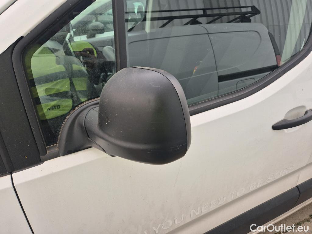  Citroen  Berlingo CITROEN  / 2018 / 3P / furgón derivado de turismo Talla M BlueHDi 100 CONTROL #46