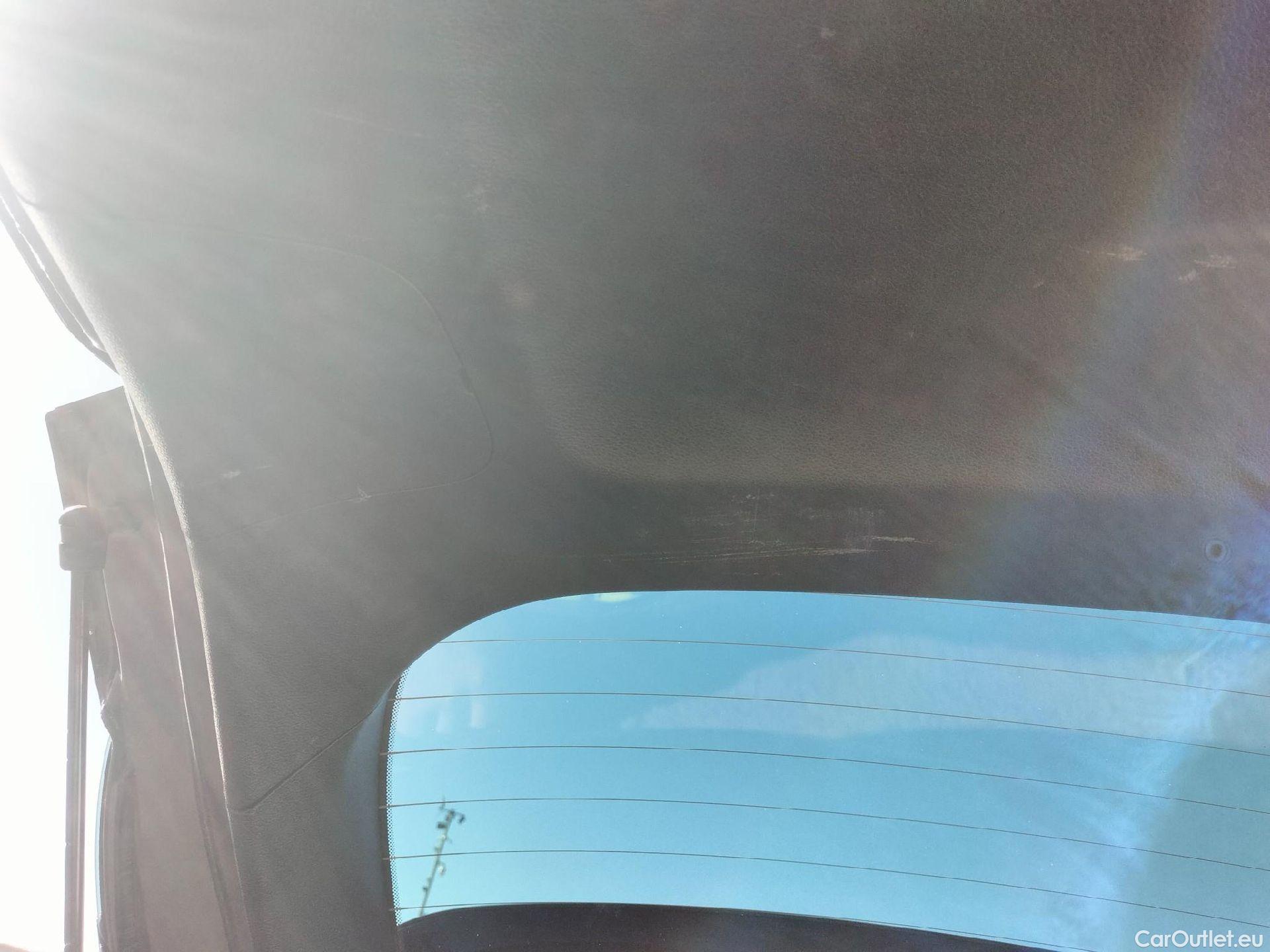  KIA  Sportage KIA  1.6MHEV Drive 100kW(136CV) 4x2(Crist Tintados) #41