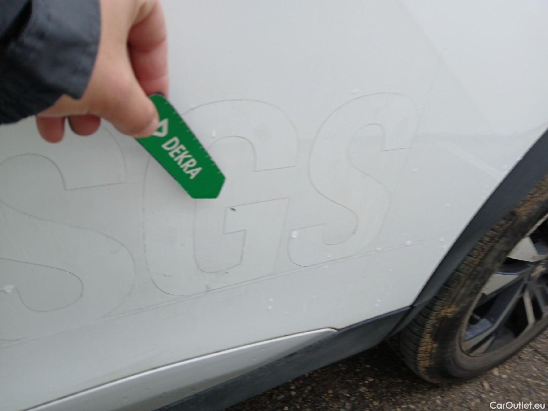  Peugeot  2008 PEUGEOT  / 2019 / 5P / todoterreno Allure BlueHDI 81kW (110CV) #15