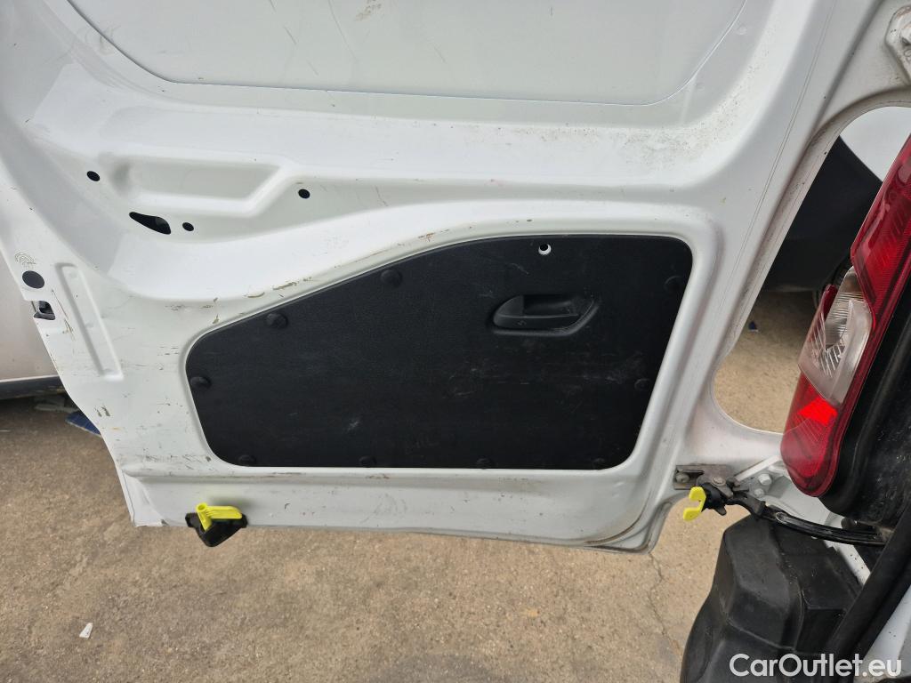  Citroen  Berlingo CITROEN  / 2018 / 3P / furgón derivado de turismo Talla M BlueHDi 100 CONTROL #40