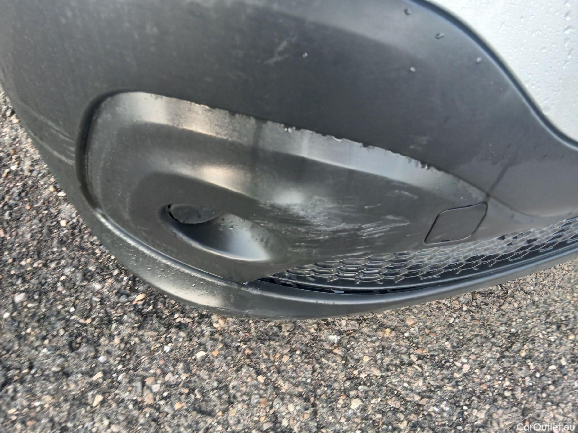  Renault  Trafic RENAULT  / 2019 / 4P / furgón Furgón 27 L1H1 Energy BluedCi 88 kW #3