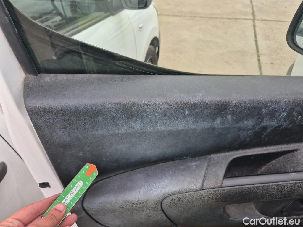  Citroen  Berlingo CITROEN  / 2018 / 3P / furgón derivado de turismo Talla M BlueHDi 100 CONTROL #7