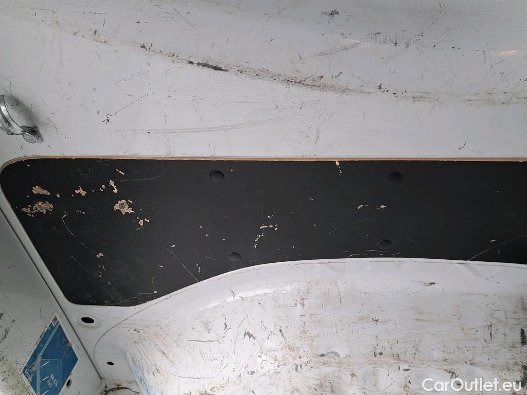  Renault  Kangoo RENAULT  Furgón/2021/4P/furgón derivado de turismo L1 1.5 Blue dCi 70kW (95CV) #47