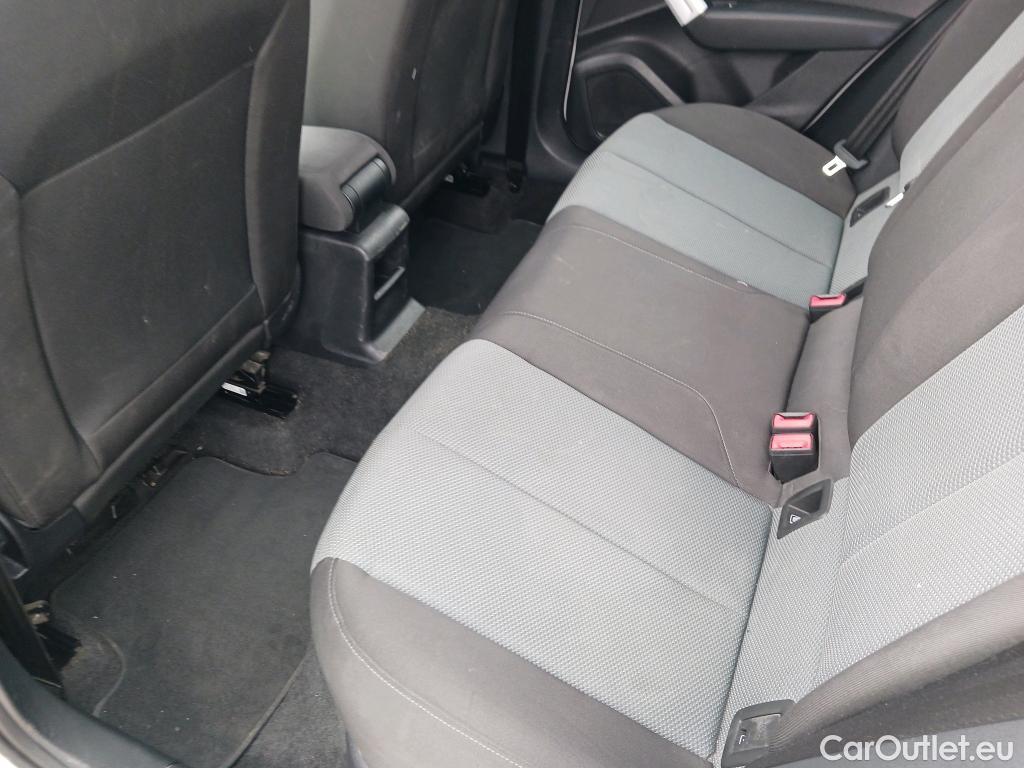  Audi  Q2 AUDI  / 2016 / 5P / todoterreno Design 30 TFSI 85kW (116CV) (AC) #3