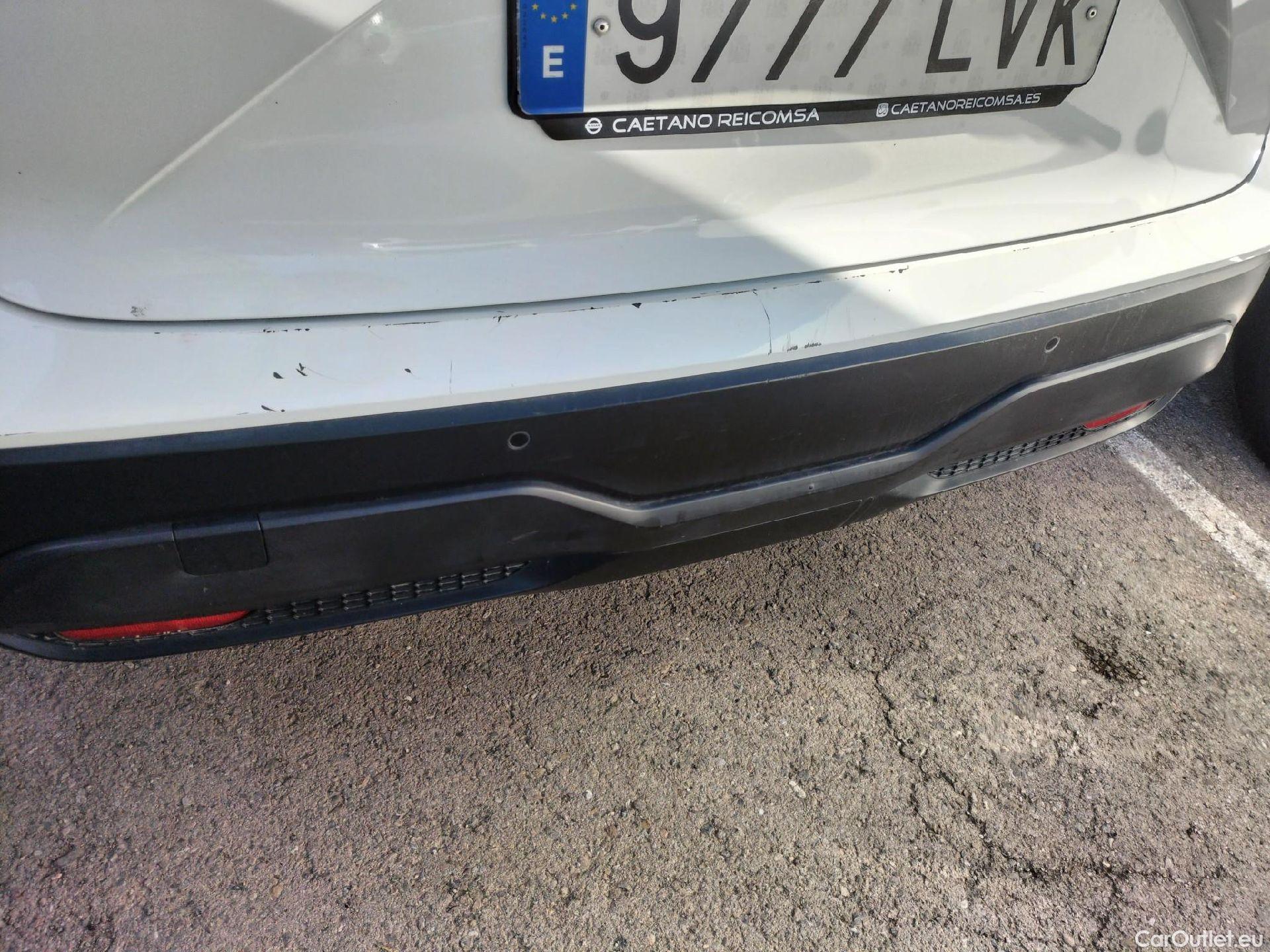  Nissan  Qashqai NISSAN  / 2021 / 5P / todoterreno DIG-T 103kW (140CV) mHEV 4x2 Acenta #37