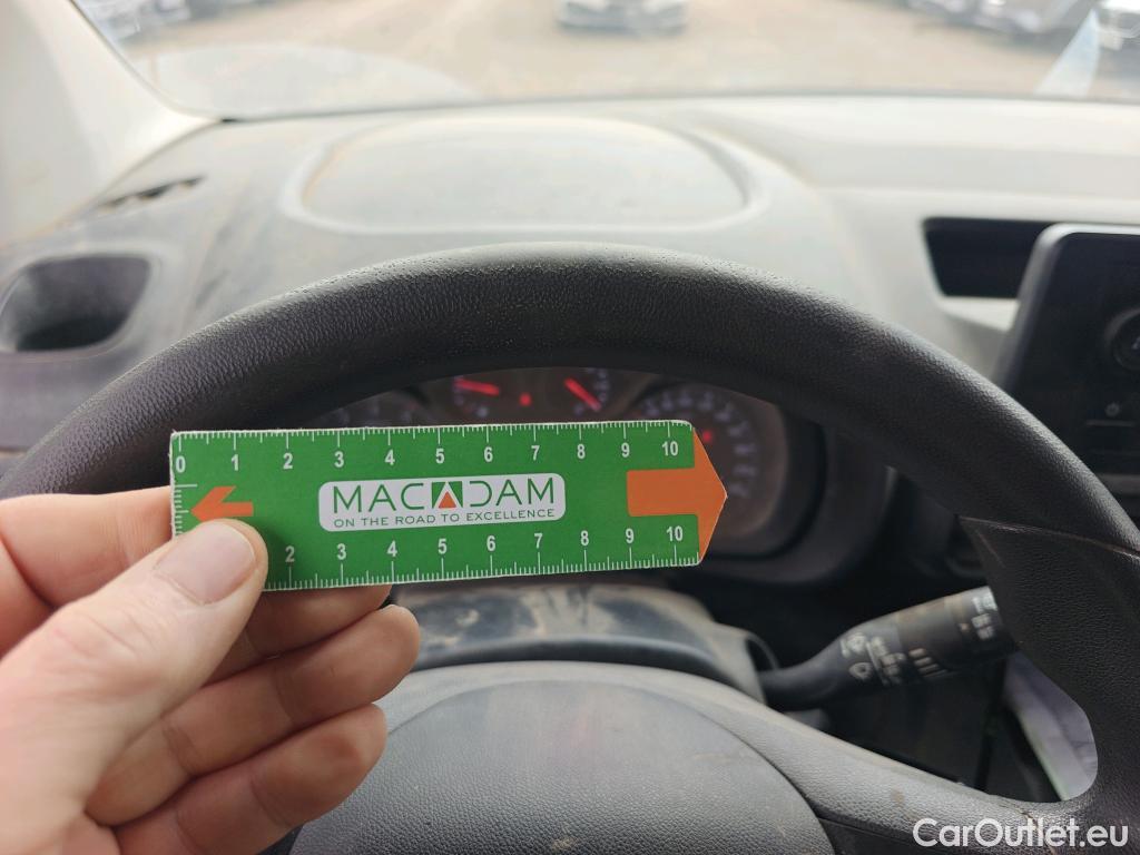  Opel  Combo OPEL  Life / 2018 / 4P / combi 1.5 TD 75kW Business Edition L1 N1 #40