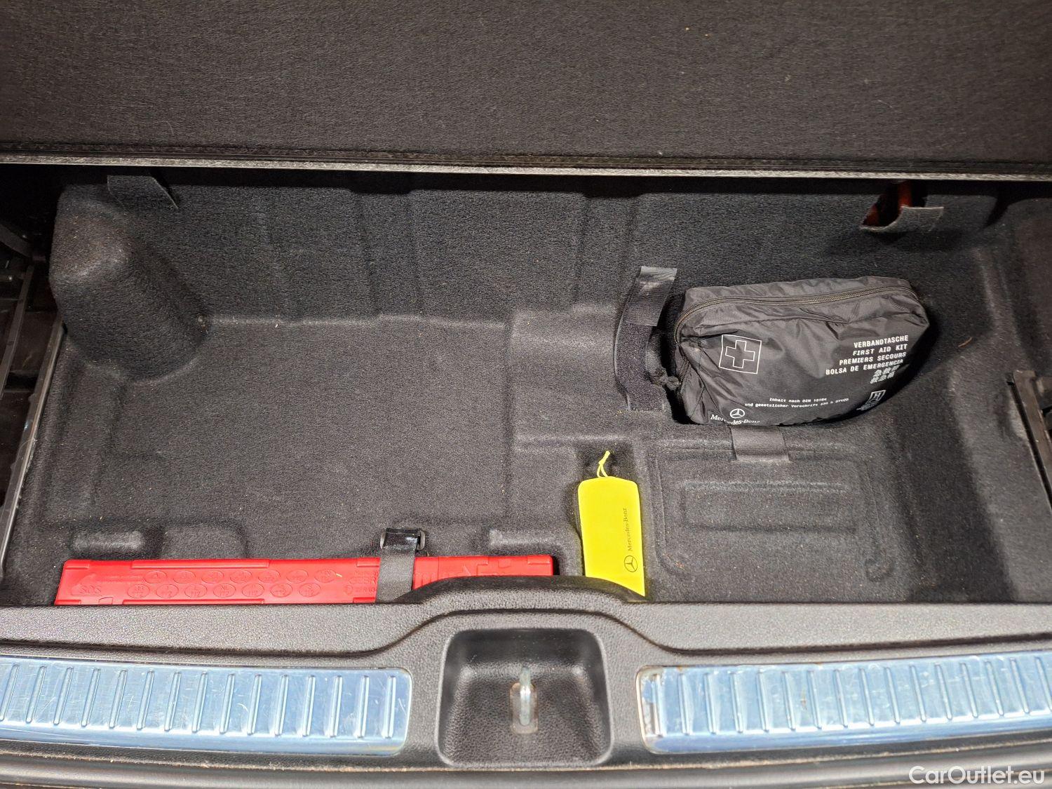  Mercedes  G-Klasee Mercedes, GLC FL'19 PHEV, Mercedes-Benz GLC GLC 300 de Business Solution 4MA #2