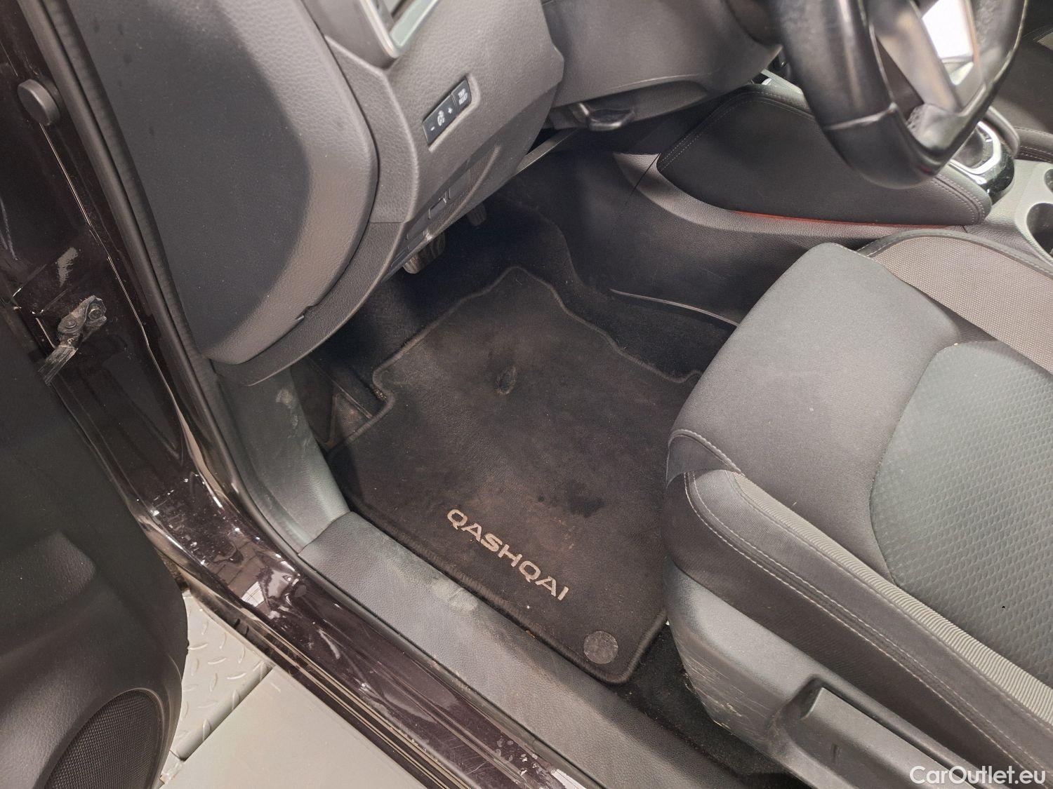  Nissan  Qashqai Nissan,  '17, Nissan  DIG-T 160 EVAPO DCT N-Connecta 5d #54