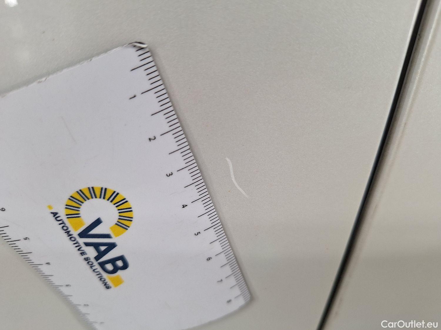  Peugeot  5008 Peugeot,  '16, Peugeot  1.5 BlueHDi 96kW S&S EAT8 GT Line 5d #45