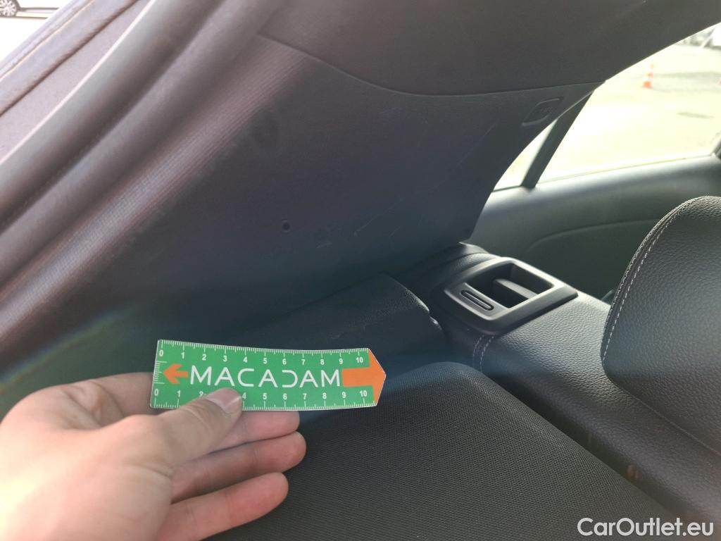  Mercedes  A-Klasse MERCEDES-BENZ Classe A Compact / 2018 / 5P / Berline A 180 Business Line 7G-DCT #1