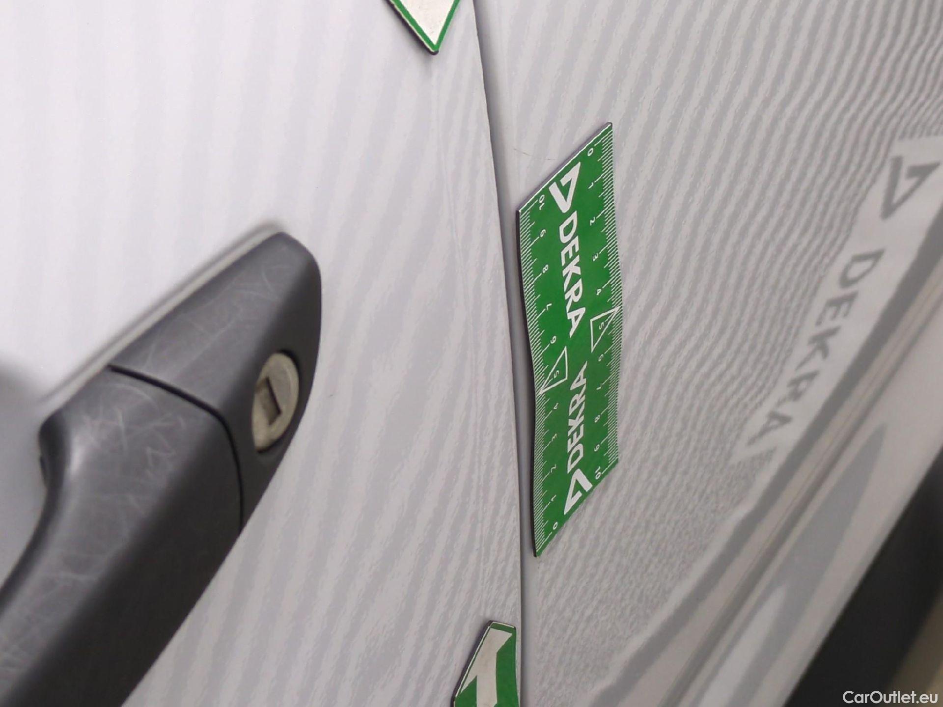  Citroen  Berlingo CITROEN  VU 4p Fourgonnette M 650kg BlueHDi 100 SandS BVM Driver #14